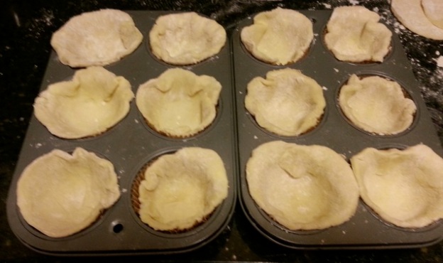 Mini pie crusts, the first batch.