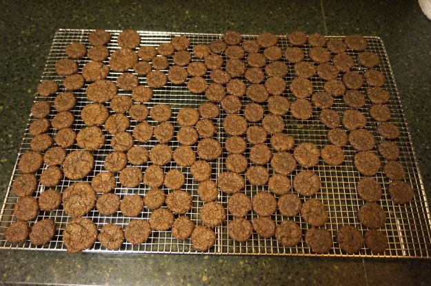 So many cookies to fill!